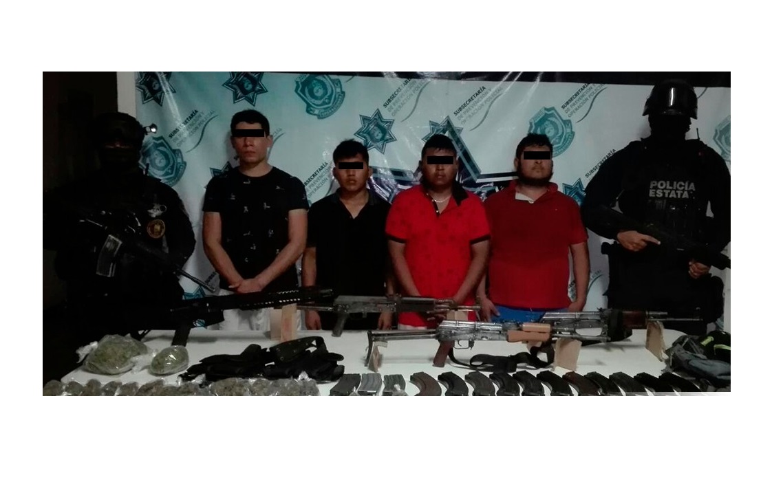 DETIENEN A 4 IMPLICADOS EN ATAQUE Y EJECUCIÓN DE 6 POLICÍAS EN GUERRERO DETIENEN A 4 IMPLICADOS EN ATAQUE Y EJECUCIÓN DE 6 POLICÍAS EN GUERRERO