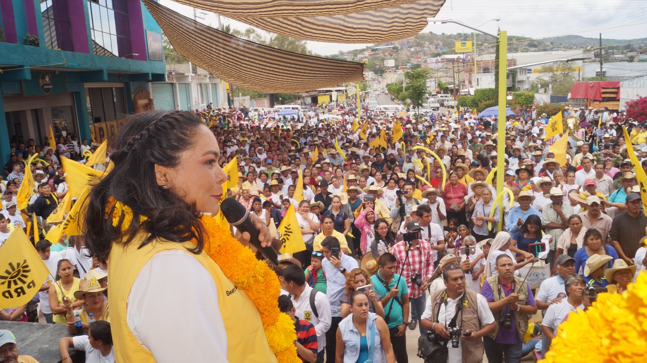 RECORRE BEATRIZ MOJICA TELOLOAPAN; LA MILITANCIA DEL PRD ESTÁ PREPARADA PARA LA ELECCIÓN