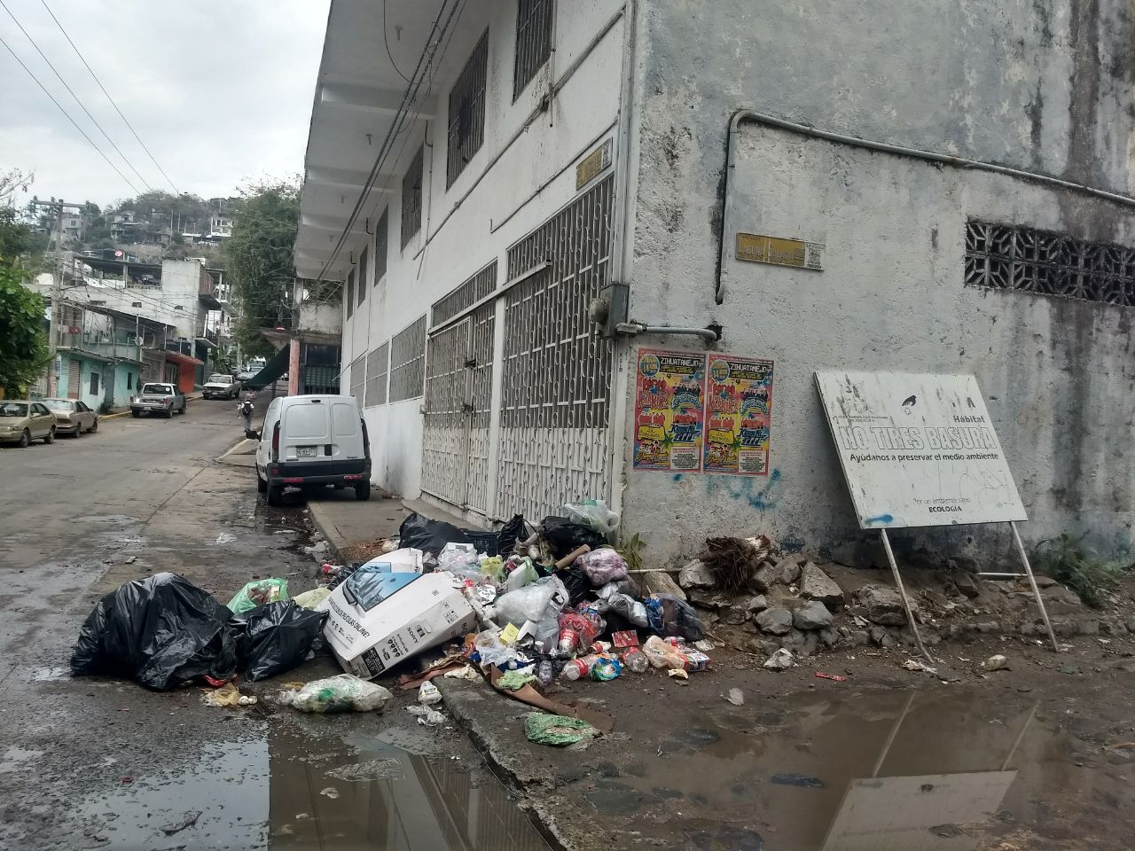 VECINOS DE LA VICENTE GUERRERO AFECTADOS POR BASURERO CLANDESTINO