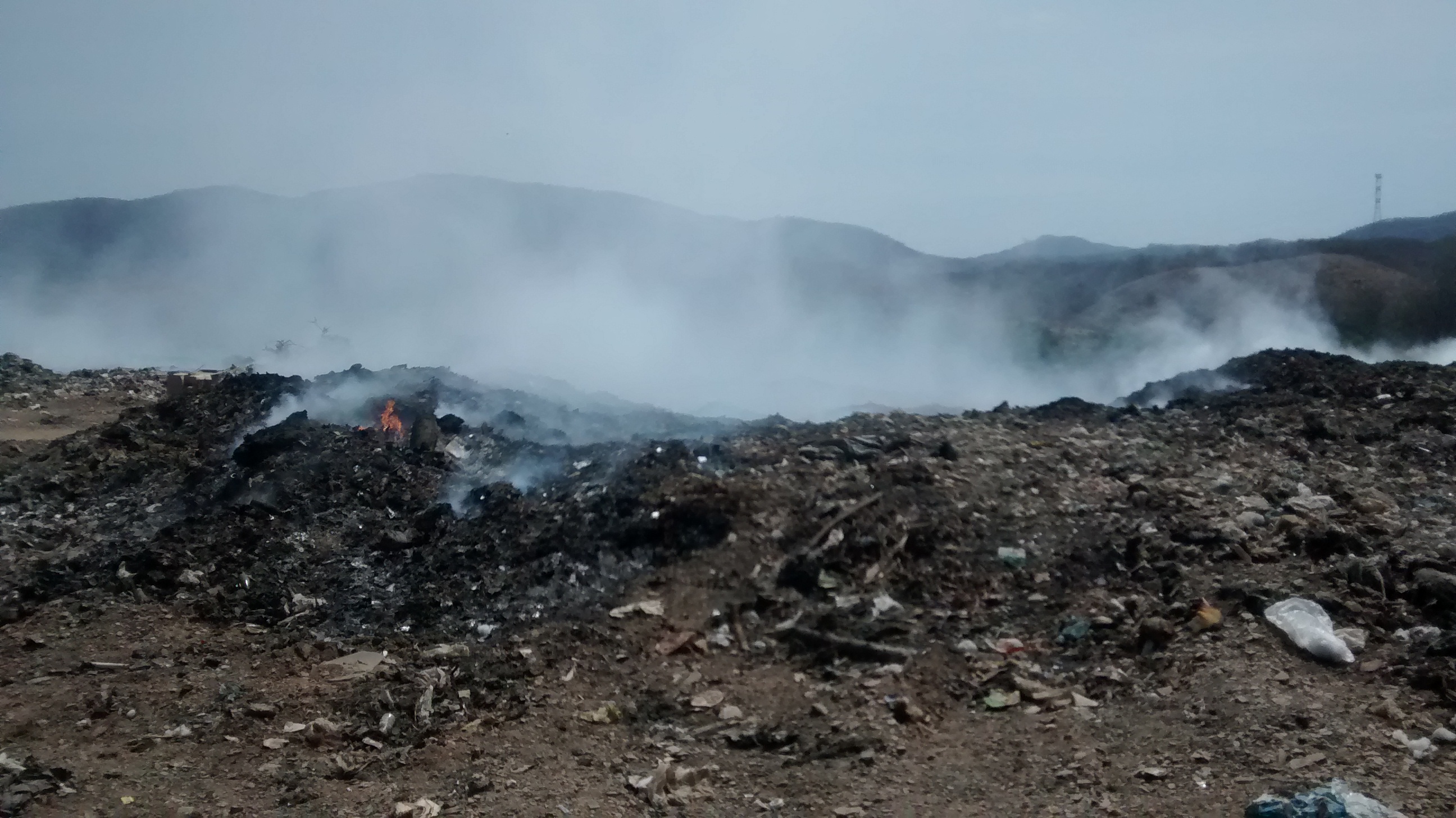 CINCO MIL HABITANTES AFECTADOS POR INCENDIO EN BASURERO MUNICIPAL