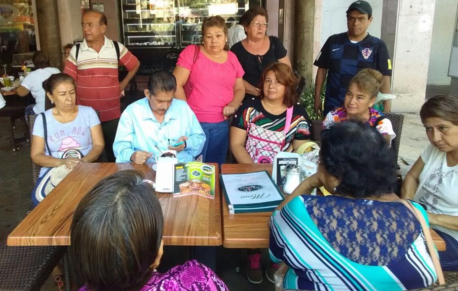 JUBILADOS ADVIERTEN CON BLOQUEAR COSTERA, PIDEN EL PAGO DE SUS JUBILACIONES