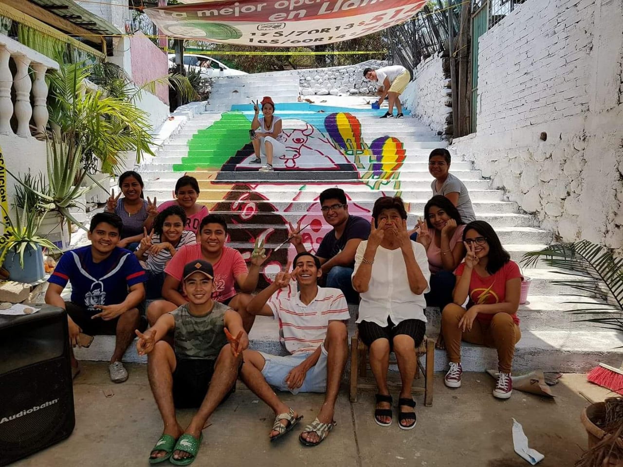 ESTUDIANTES RECUPERAN ESPACIOS PÚBLICOS EN TECPAN ESTUDIANTES RECUPERAN ESPACIOS PÚBLICOS EN TECPAN