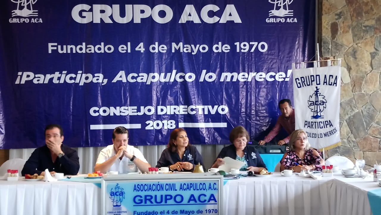 RUBÉN FIGUEROA SE COMPROMETE A DAR SEGURIDAD Y MEJORAR SERVICIOS PÚBLICOS RUBÉN FIGUEROA SE COMPROMETE A DAR SEGURIDAD Y MEJORAR SERVICIOS PÚBLICOS