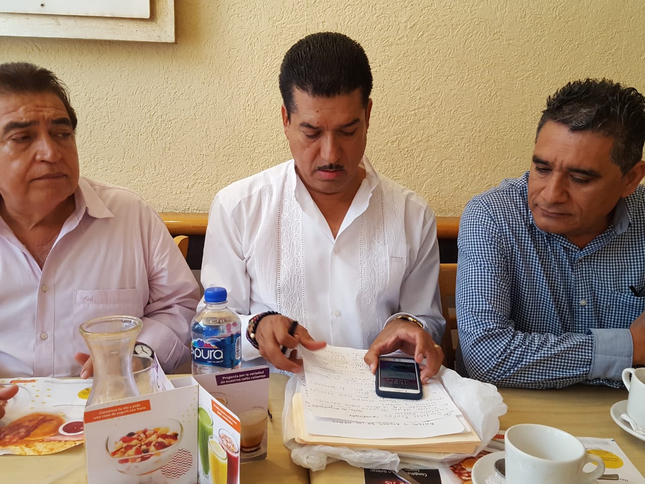 CONVOCAN A LA SOCIEDAD CIVIL A PARTICIPAR EN FOROS CIUDADANOS PARA CREAR PLAN DE TRABAJO DE MORENA CONVOCAN A LA SOCIEDAD CIVIL A PARTICIPAR EN FOROS CIUDADANOS PARA CREAR PLAN DE TRABAJO DE MORENA