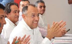CANDIDATOS QUE NO LEVANTAN PONEN EN RIESGO EL PROCESO ELECTORAL: HUICOCHEA CANDIDATOS QUE NO LEVANTAN PONEN EN RIESGO EL PROCESO ELECTORAL: HUICOCHEA