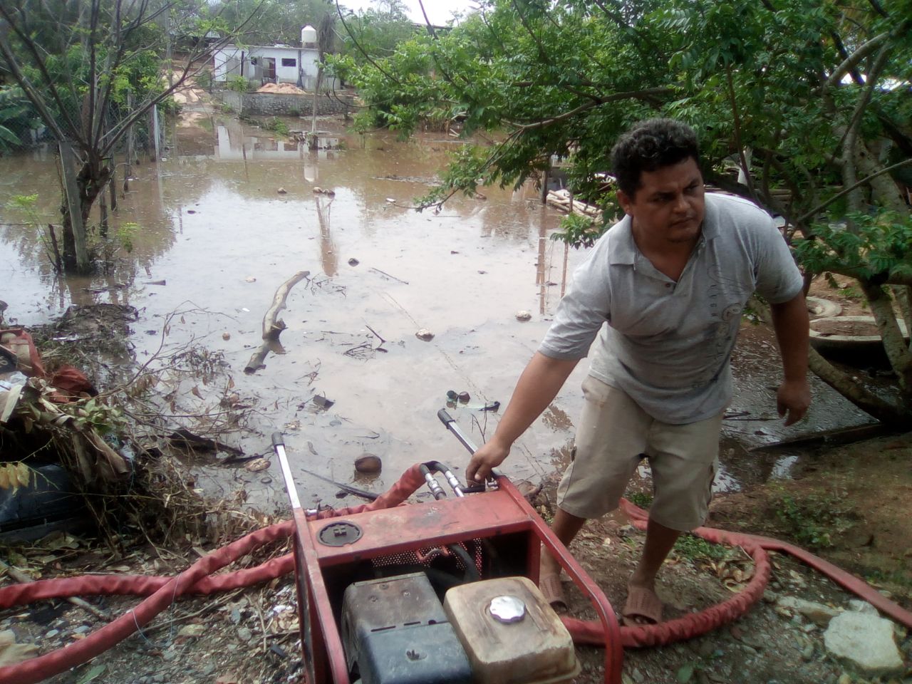 “CARLOTTA” DEJA 41 VIVIENDAS INUNDADAS Y FAMILIAS EVACUADAS EN COSTA GRANDE