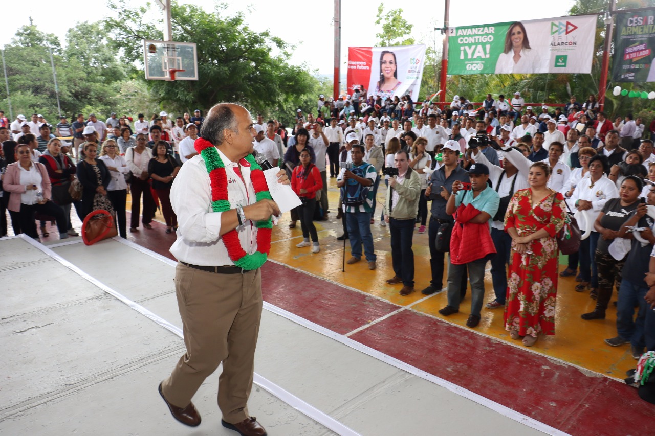 RECIBE MANUEL AÑORVE, GABY BERNAL, BETY ALARCÓN, CÉSAR ARMENTA Y RICARDO MORENO APOYO DEL SUSPEG