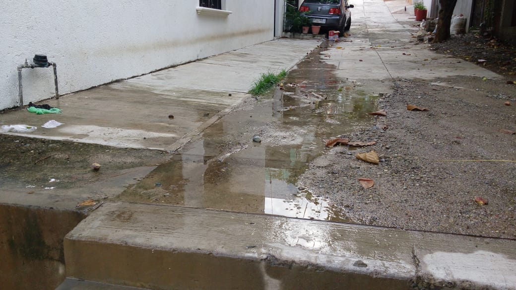 FUGA DE AGUA EN VASO DE MIRAFLORES CUMPLE UN AÑO