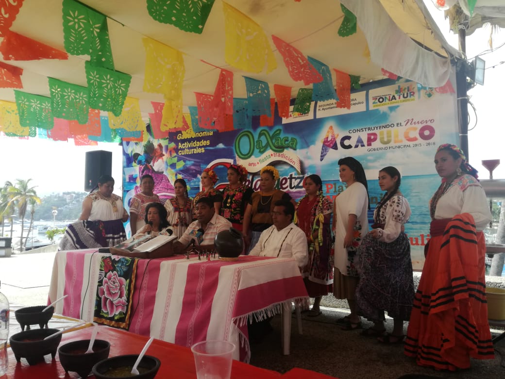 OFRECE “LA GUELAGUETZA” EN ACAPULCO