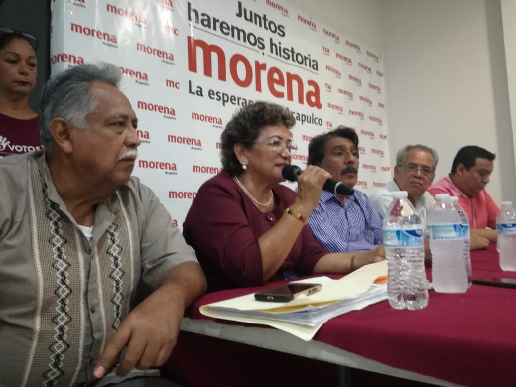 SE ADHIEREN A LA CAMPAÑA DE ADELA ROMÁN EX DIRIGENTES DEL PRD