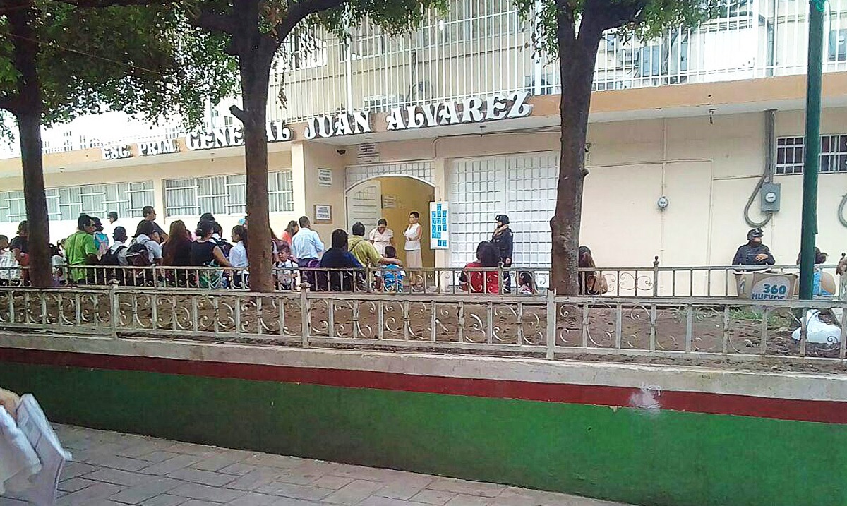 SIN INCIDENTES SE LLEVAN A CABO RECORRIDOS DE SEGURIDAD EN PLANTELES EDUCATIVOS DE COSTA GRANDE