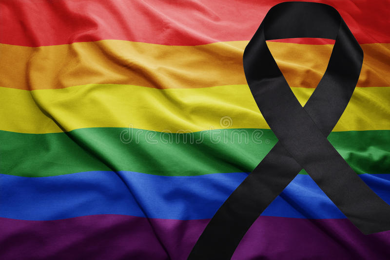 PIDEN JUSTICIA POR REDES SOCIALES INTEGRANTES DE LA COMUNIDAD LGBT