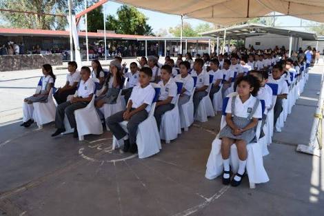 125 MIL ESTUDIANTES SALEN DE VACACIONES EN ACAPULCO