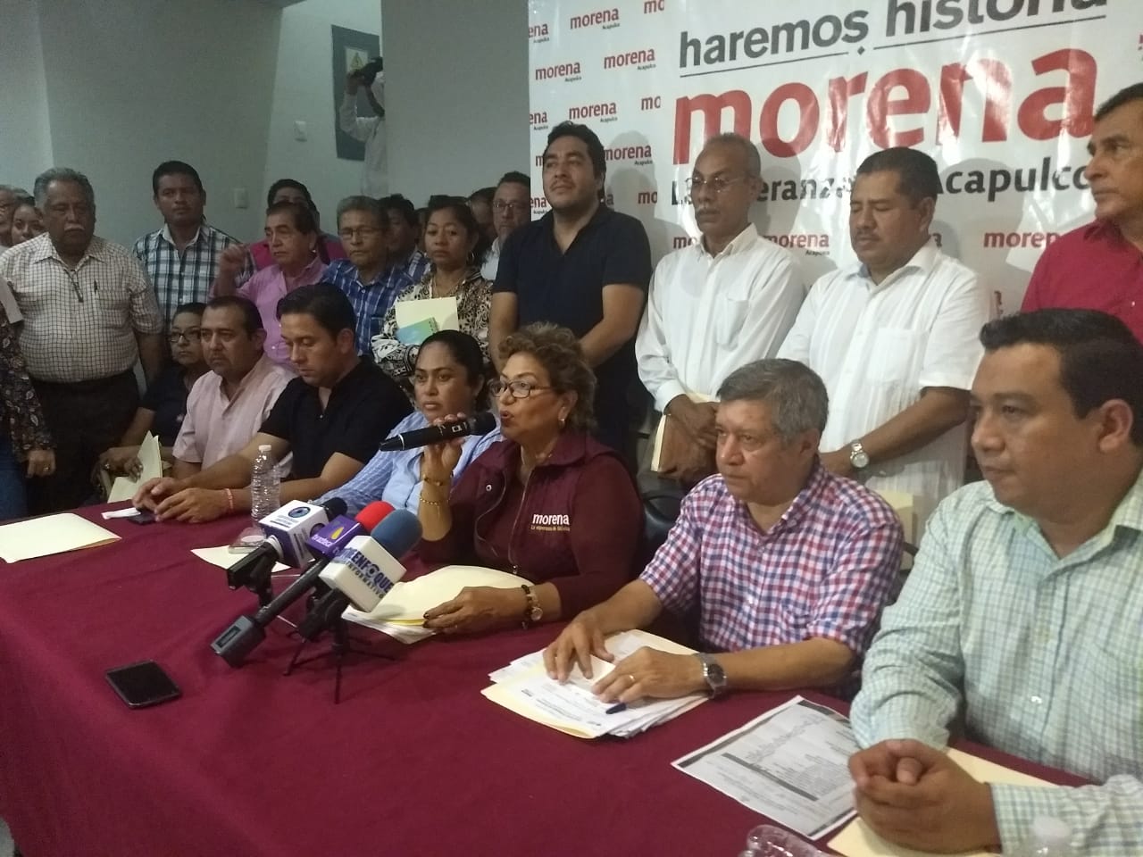 SE LIMPIARÁN Y TRANSPARENTARÁN DEPENDENCIAS MUNICIPALES DE ACAPULCO: ADELA ROMÁN