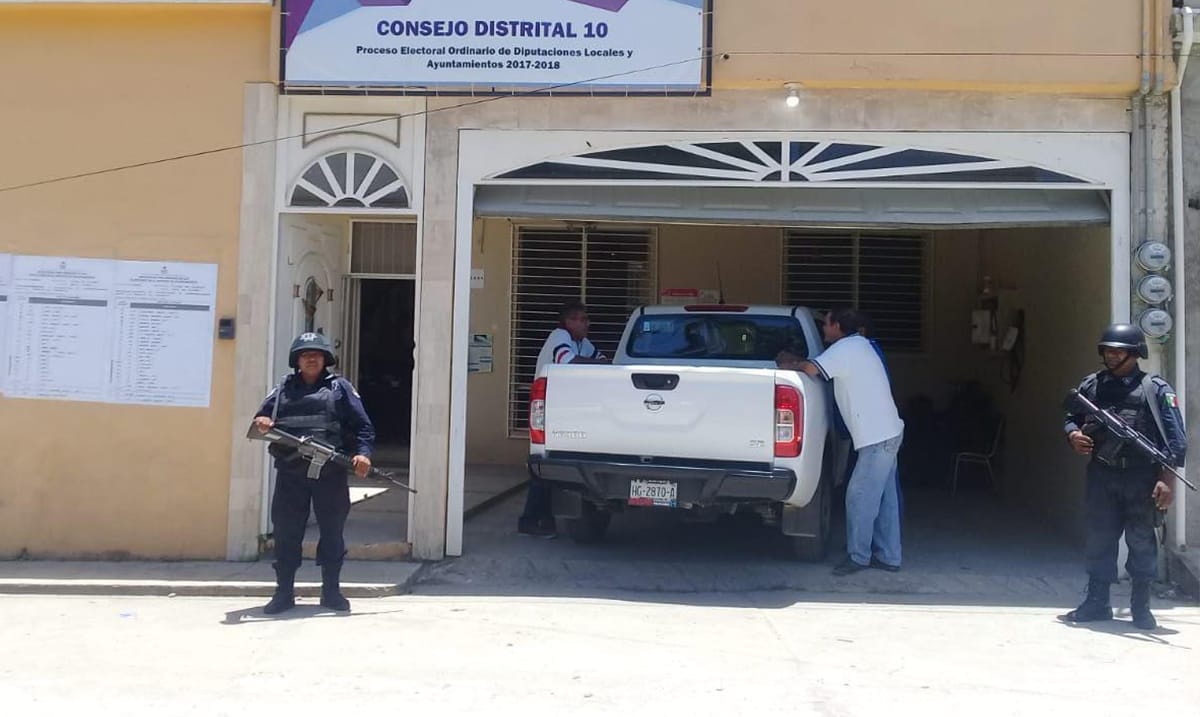 CONTINÚA LA VIGILANCIA DE LA POLICÍA ESTATAL EN DISTRITOS ELECTORALES DEL IEPC EN GUERRERO