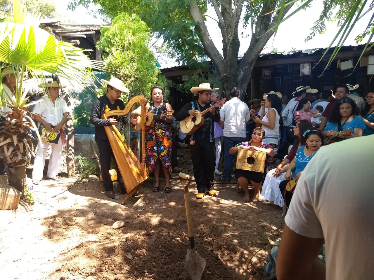 CON ÉXITO SE REALIZA EL XIII FESTIVAL CULTURAL DE LA TIERRA CALIENTE “EL HERRADERO CALENTANO”