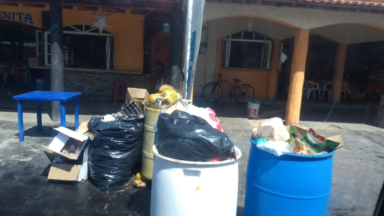 BAJA AFLUENCIA DE TURISTAS POR BASURA EN PUERTO MARQUÉS