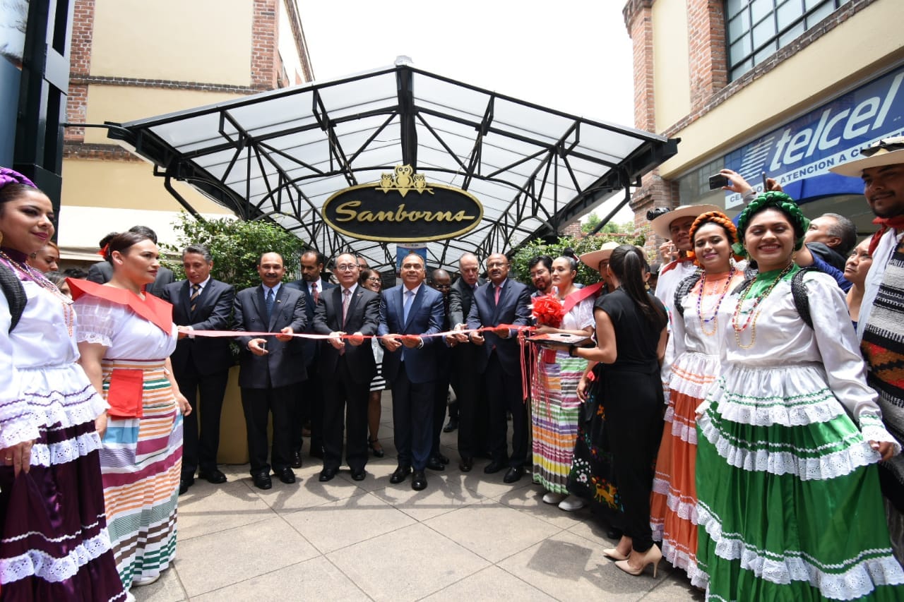 INAUGURA ASTUDILLO SEGUNDA EDICIÓN DEL FESTIVAL GASTRONÓMICO DE GUERRERO EN SANBORNS