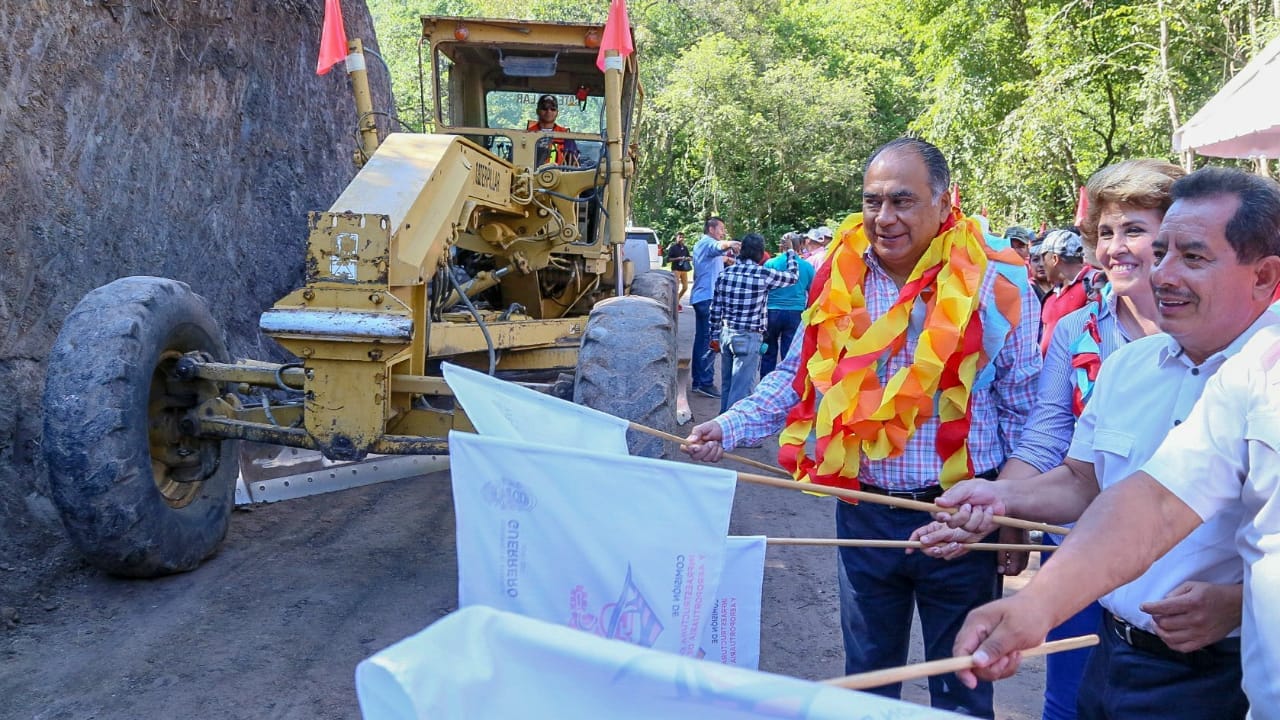 LAS CARRETERAS TRAEN PROGRESO A LOS PUEBLOS DE GUERRERO: ASTUDILLO