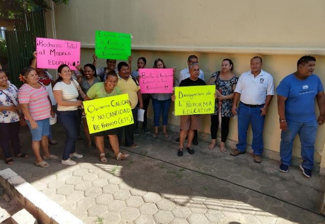 CETEG TOMA AHORA SUPERVISIÓN ESCOLAR 063 DE PREESCOLAR EN ZIHUATANEJO