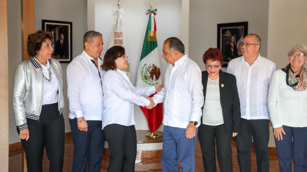 RECONOCEN MAGISTRADOS DEL TRIBUNAL DE JUSTICIA ADMINISTRATIVA APOYO DE ASTUDILLO PARA REALIZAR CONGRESO NACIONAL EN ACAPULCO