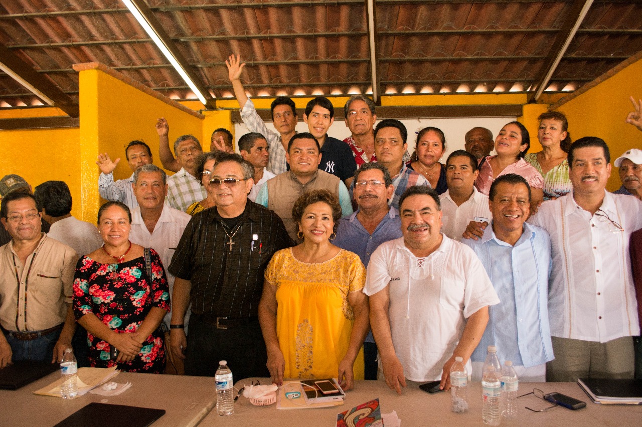 TOMA PROTESTA ALCALDESA ELECTA A INTEGRANTES DEL MOVIMIENTO CAMPESINO PLAN DE AYALA