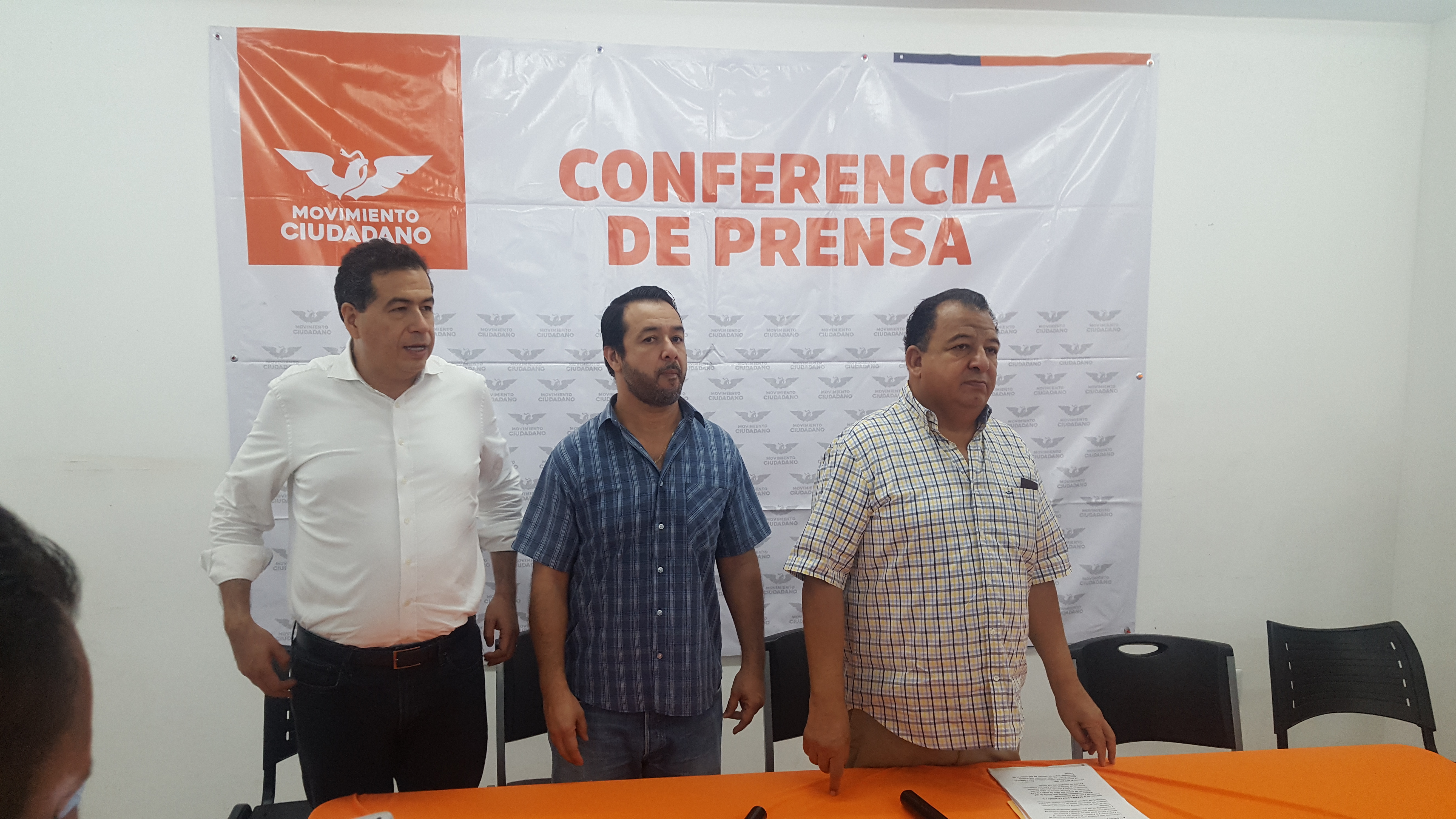 WALTON DENUNCIA A EVODIO ANTE LA ASF POR ENDEUDAMIENTO DE ACAPULCO 