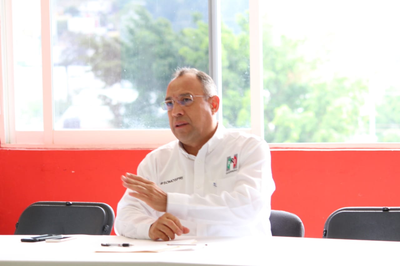 LAMENTA DIRIGENCIA DEL PRI LA RETENCIÓN DEL CANDIDATO DE COCHOAPA EL GRANDE, DANIEL GONZÁLEZ LAMENTA DIRIGENCIA DEL PRI LA RETENCIÓN DEL CANDIDATO DE COCHOAPA EL GRANDE, DANIEL GONZÁLEZ