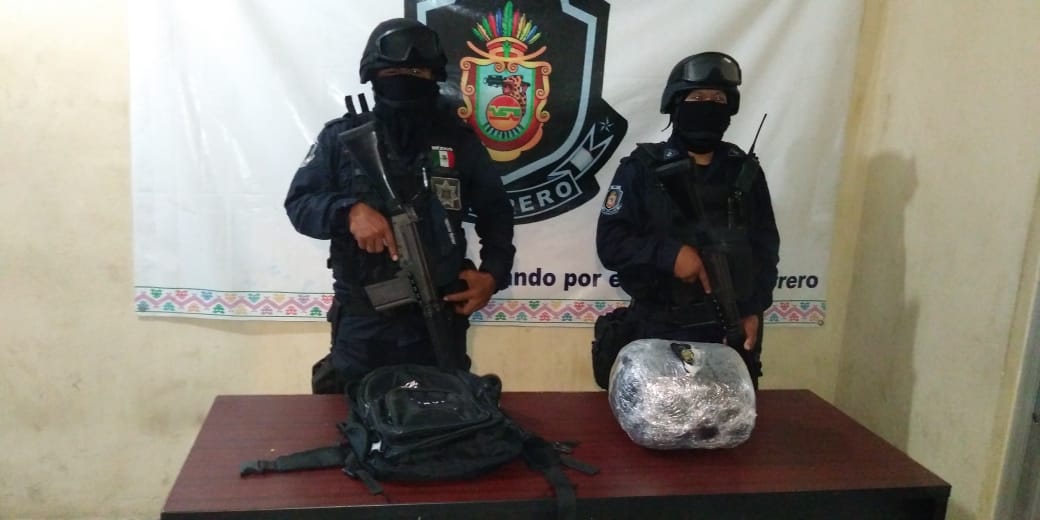 POLICÍA ESTATAL Y EJÉRCITO MEXICANO ASEGURAN PROBABLE MARIHUANA