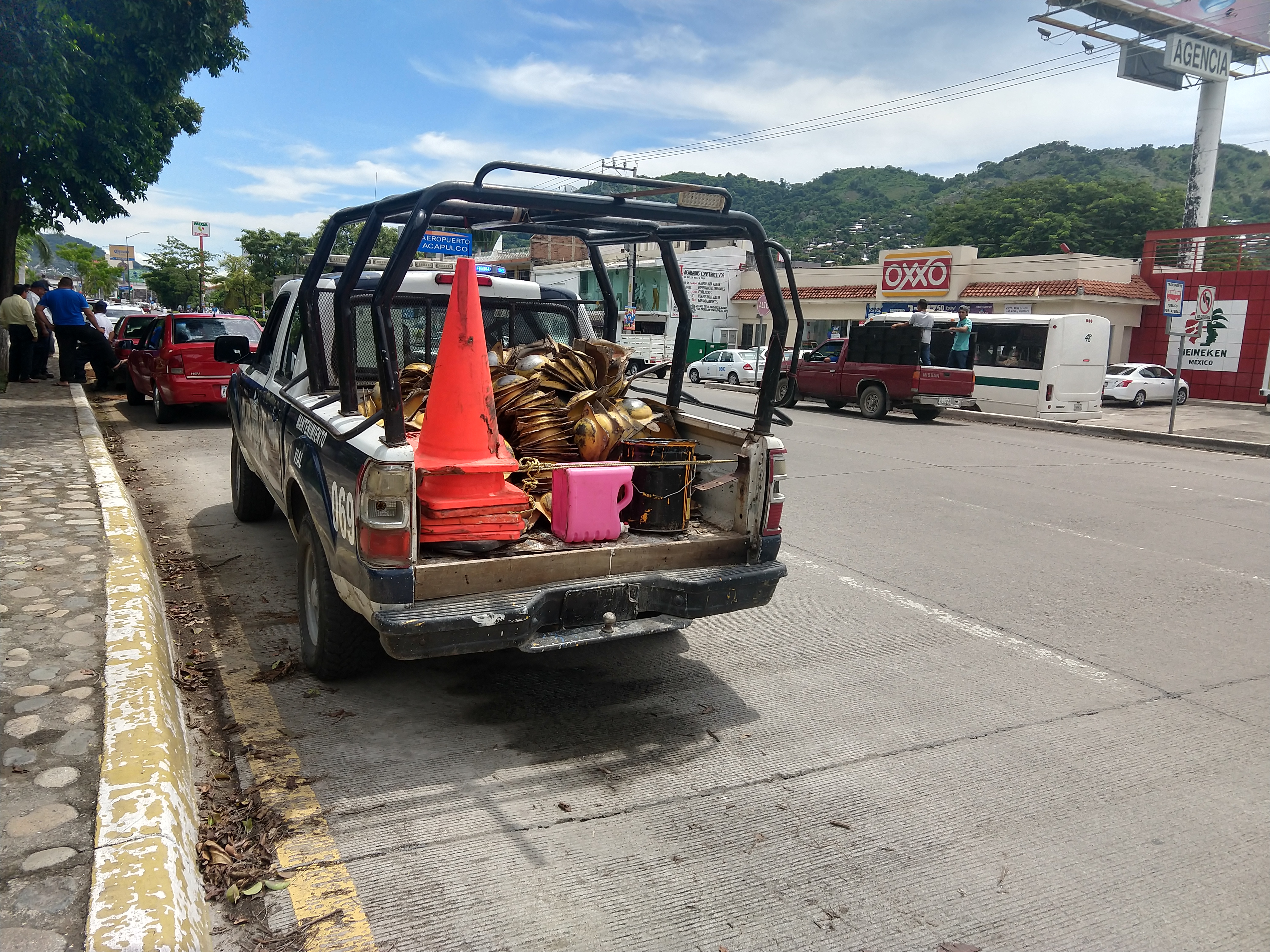 TRANSPORTISTAS EN CONTRA DE MODIFICACIONES VIALES EN FUENTE DEL SOL 