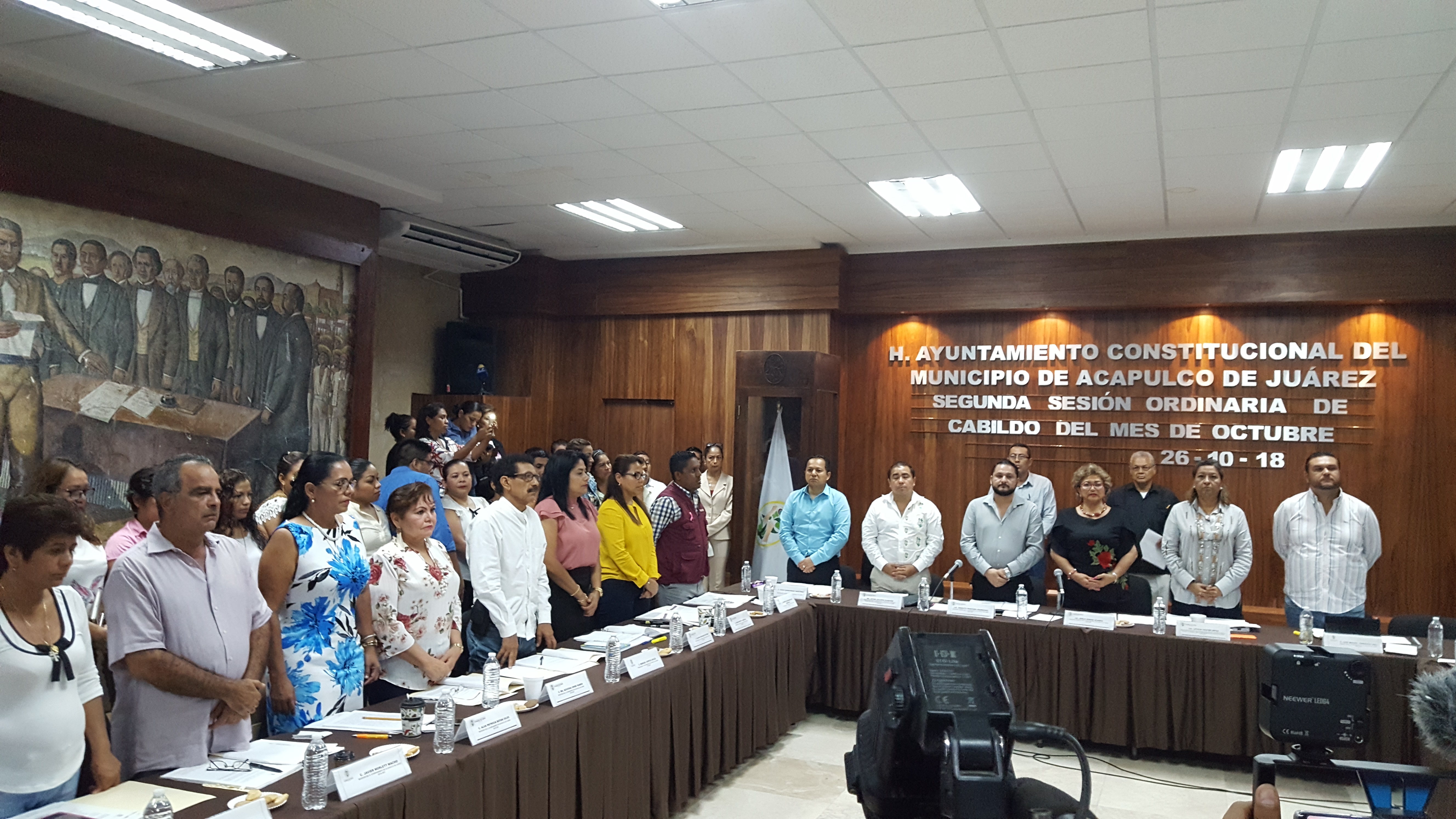 CAMIONES DE ALTO TONELAJE NO PODRÁN CIRCULAR POR LA ESCÉNICA: CABILDO DE ACAPULCO