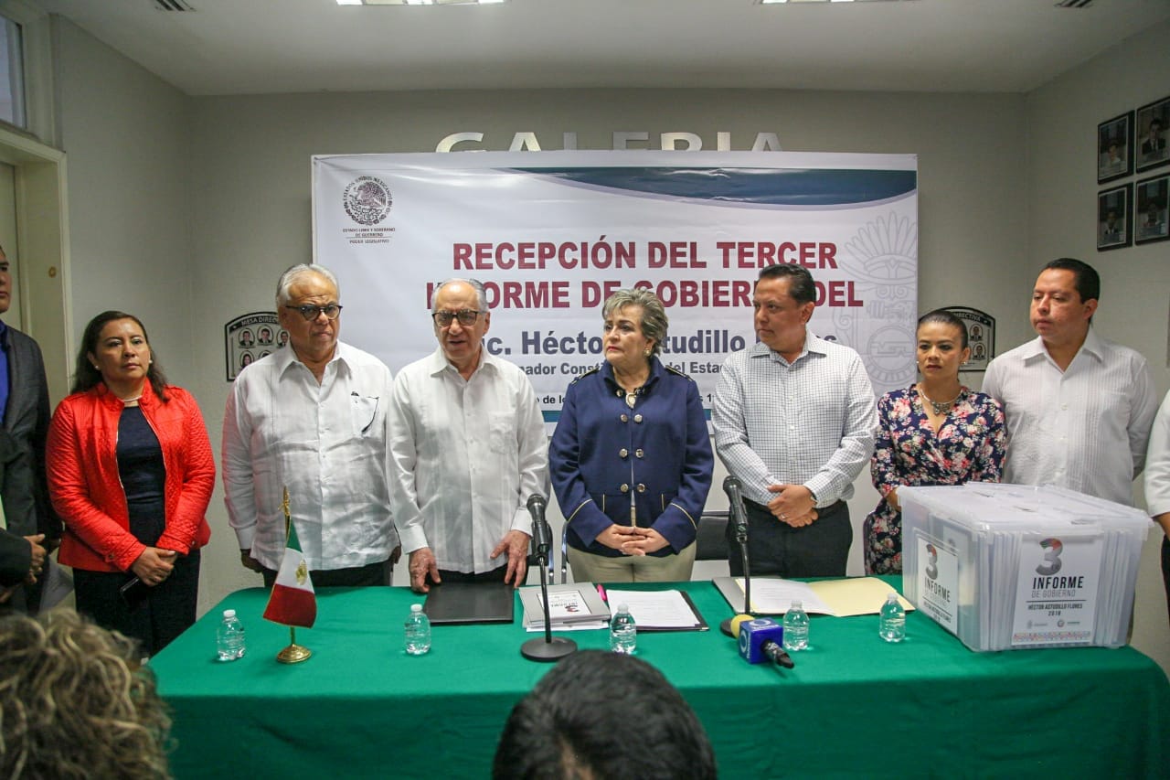 CONGRESO DE GUERRERO RECIBE TERCER INFORME DE GOBIERNO DE HÉCTOR ASTUDILO FLORES