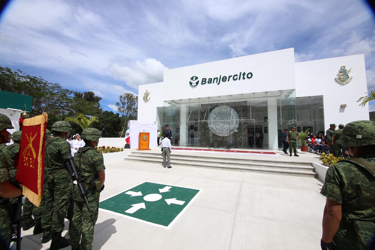 ASTUDILLO INAUGURA SUCURSAL BANJERCITO EN CHILPANCINGO