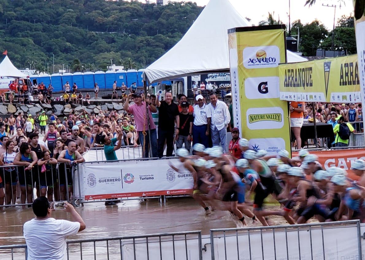 MAS DE 2 MIL DEPORTISTAS PARTICIPAN EN TRIATLÓN ACAPULCO CABO MARQUÉS 2018