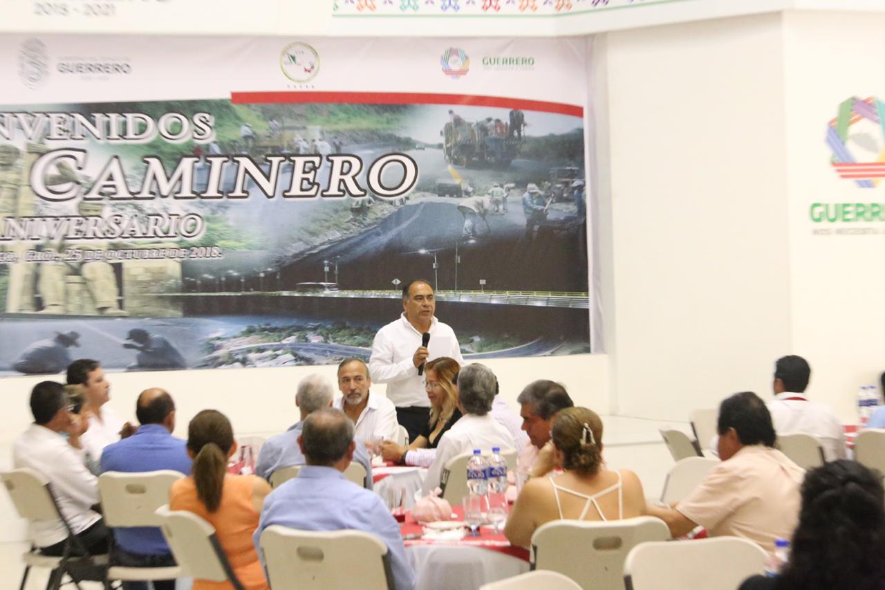 CELEBRA ASTUDILLO A TRABAJADORES DÍA DEL CAMINERO