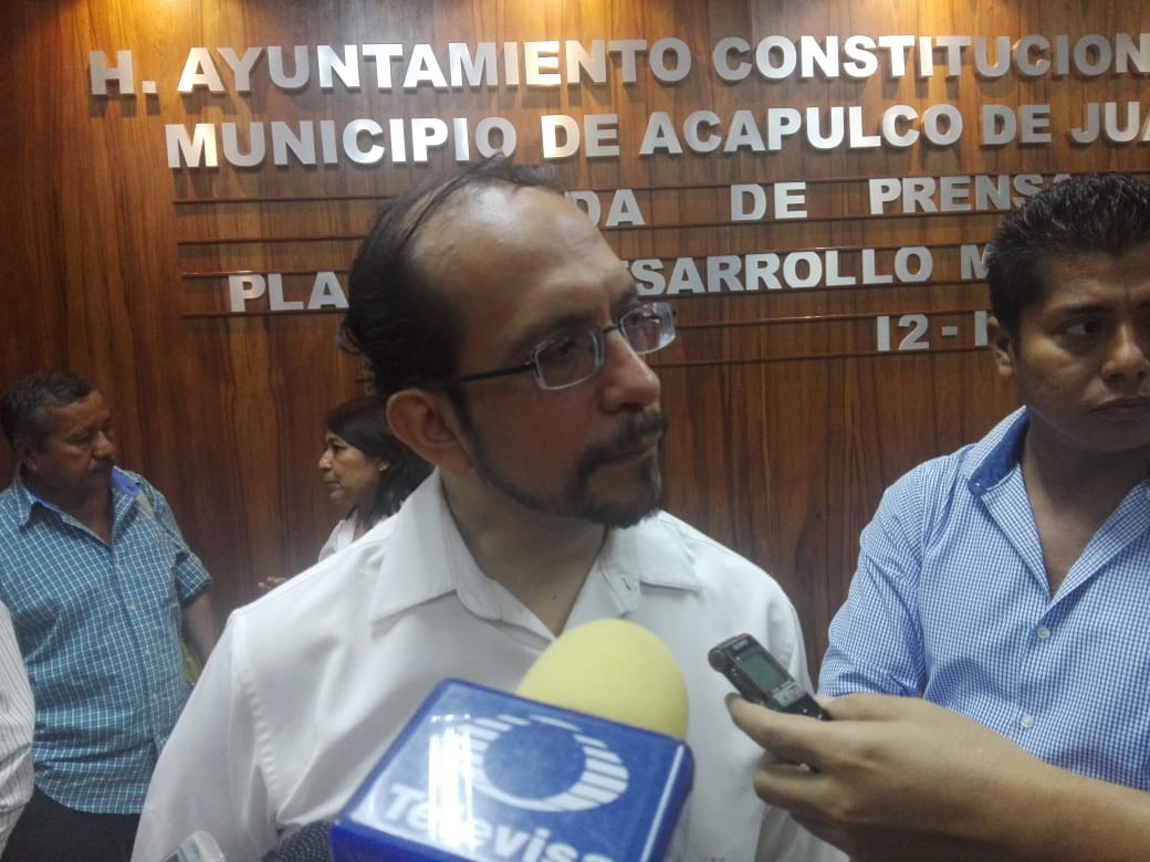 CON PROBLEMAS FINANCIEROS Y FALTA DE MOBILIARIO ENCUENTRAN SEPLADE ACAPULCO 