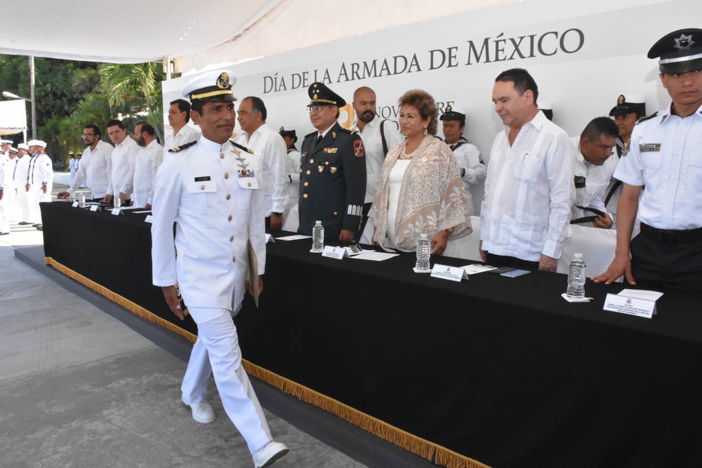 ASISTE ADELA ROMÁN AL ANIVERSARIO DE LA ARMADA DE MÉXICO