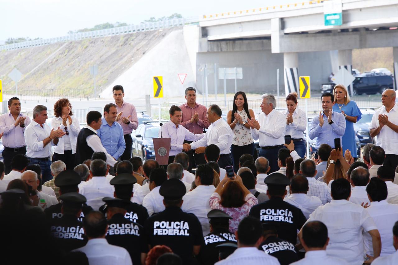 ASTUDILLO ACOMPAÑA A PEÑA A INAUGURACIÓN DE AUTOPISTA SIGLO XXI