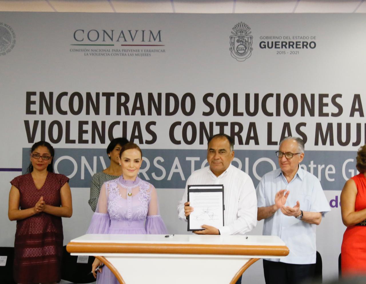 FIRMA GOBIERNO DE GUERRERO Y SEMUJER REGLAMENTO PARA MEJORAR LEYES A FAVOR DE LAS MUJERES