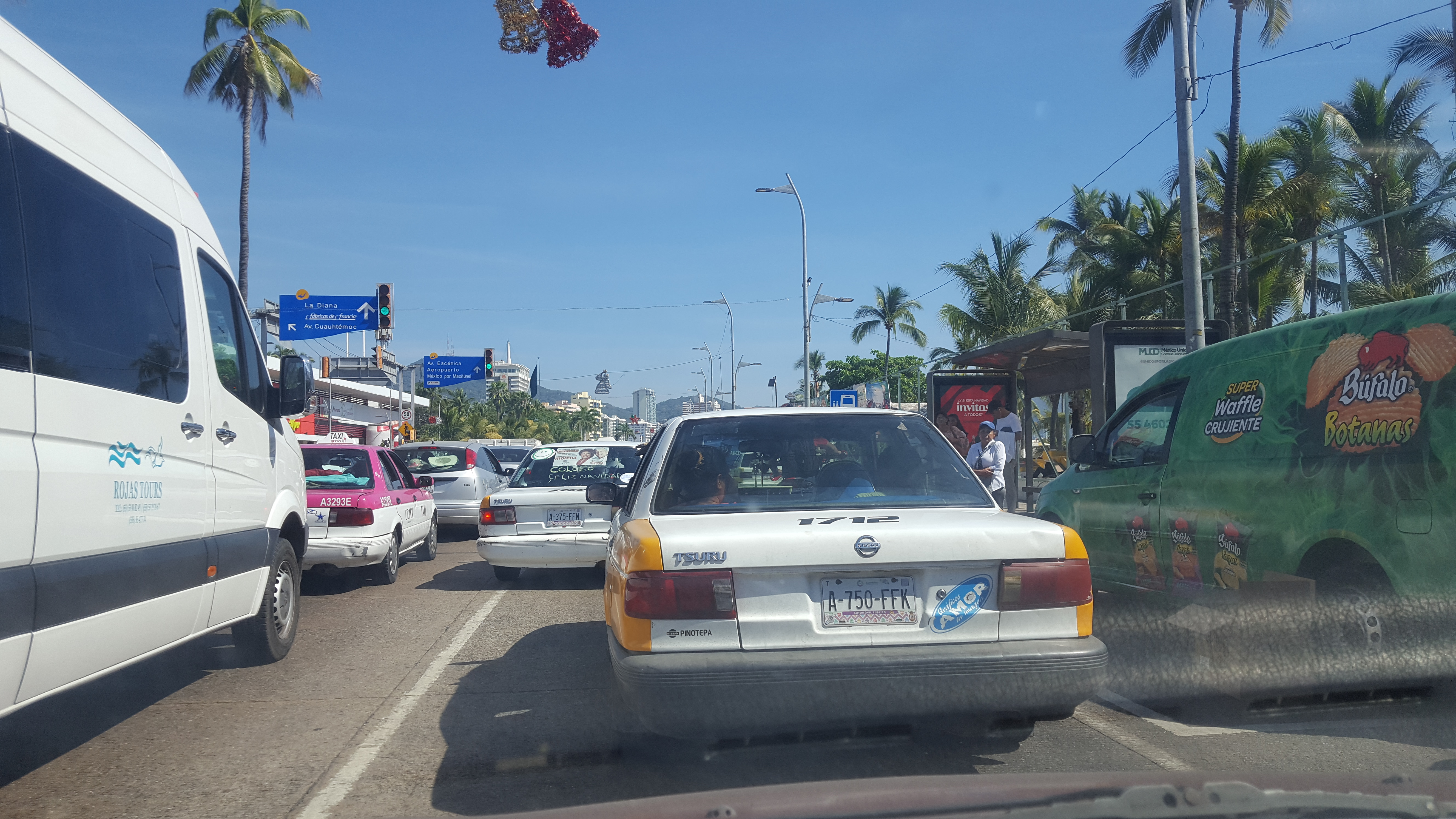 DOBLE Y TRIPLE COBRAN CHÓFERES DE TRANSPORTE PÚBLICO EN ACAPULCO