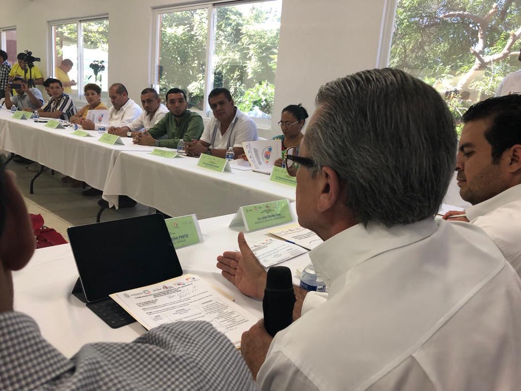 DE LA PEÑA PROMUEVE LA SALUD EN MUNICIPIOS DE COSTA GRANDE