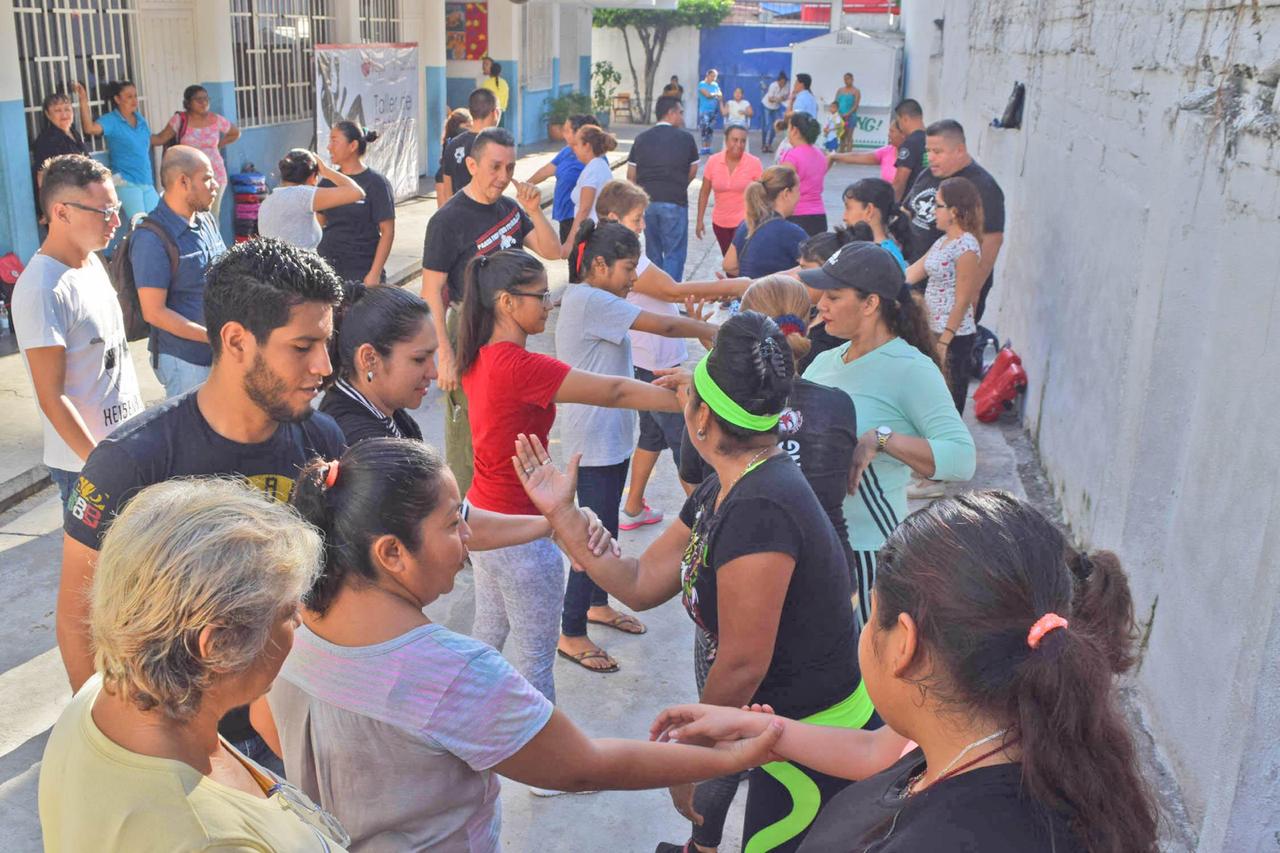 UN ACIERTO, CURSO- TALLER DE DEFENSA PERSONAL: ACAPULQUEÑAS