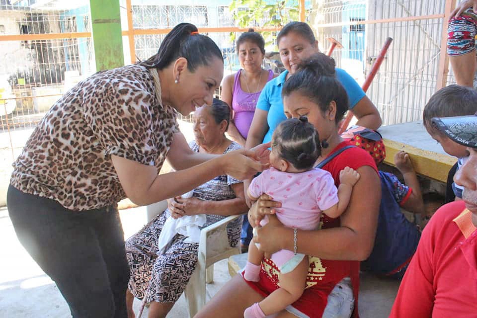 LLEVA DIF ACAPULCO PROGRAMA ALIMENTICIO EN ZONA RURAL