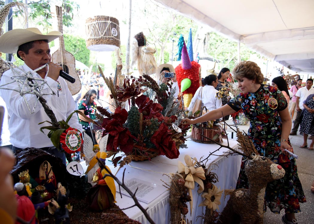 ENTREGAN PREMIO A GANADORES DE CONCURSO ESTATAL NAVIDEÑO