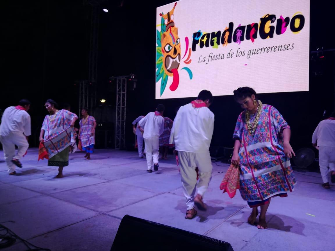 CON ÉXITO INICIA EL FANDANGRO 2018 CON ÉXITO INICIA EL FANDANGRO 2018