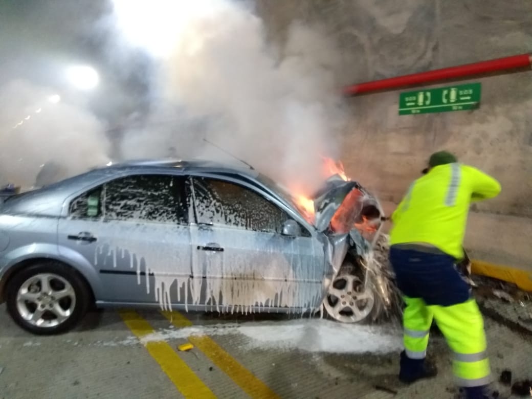 1 MUERTO Y 3 HERIDOS DEJA CHOQUE EN MACROTÚNEL