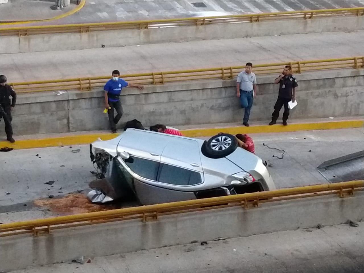 VOLCADURA EN CUAUHTÉMOC DEJA UN MUERTO Y UN HERIDO 