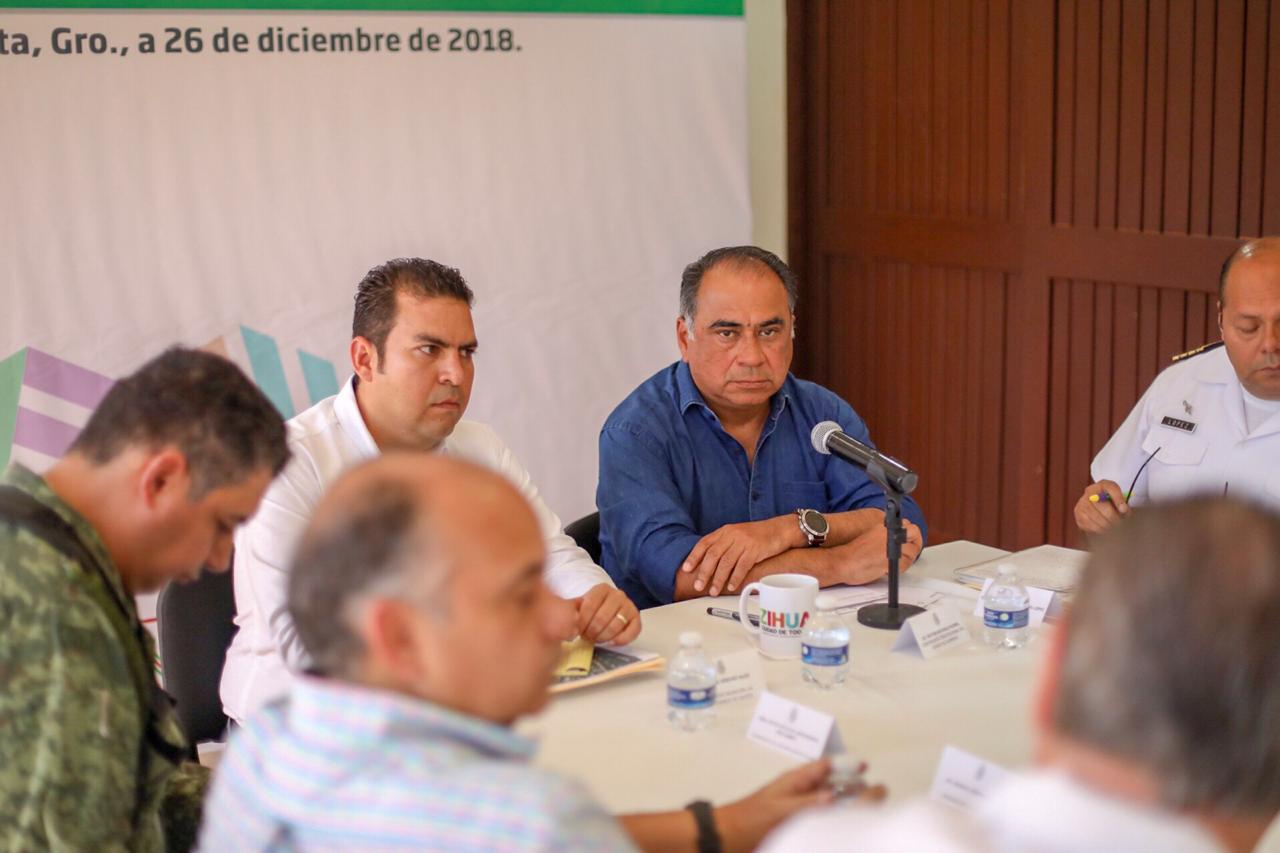 SUPERVISA GOBERNADOR OPERATIVO PARA FIN DE AÑO EN ZIHUATANEJO