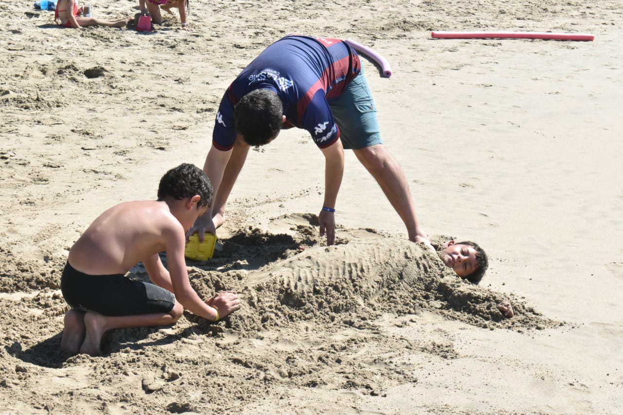 CONTINÚA AFLUENCIA DE TURISTAS EN GUERRERO