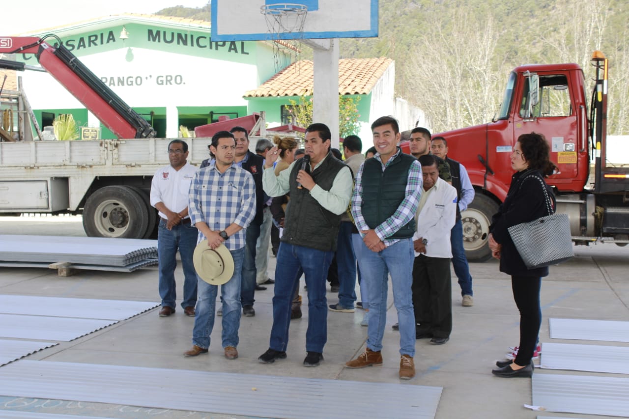 LLEVA ANTONIO GASPAR APOYOS PARA VIVIENDAS, BRIGADAS MÉDICAS Y SENSIBILIDAD A LA SIERRA DE CHILPANCINGO